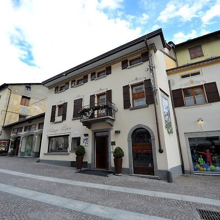 Hotel Silene Parking And Garage Bormio Buitenkant foto