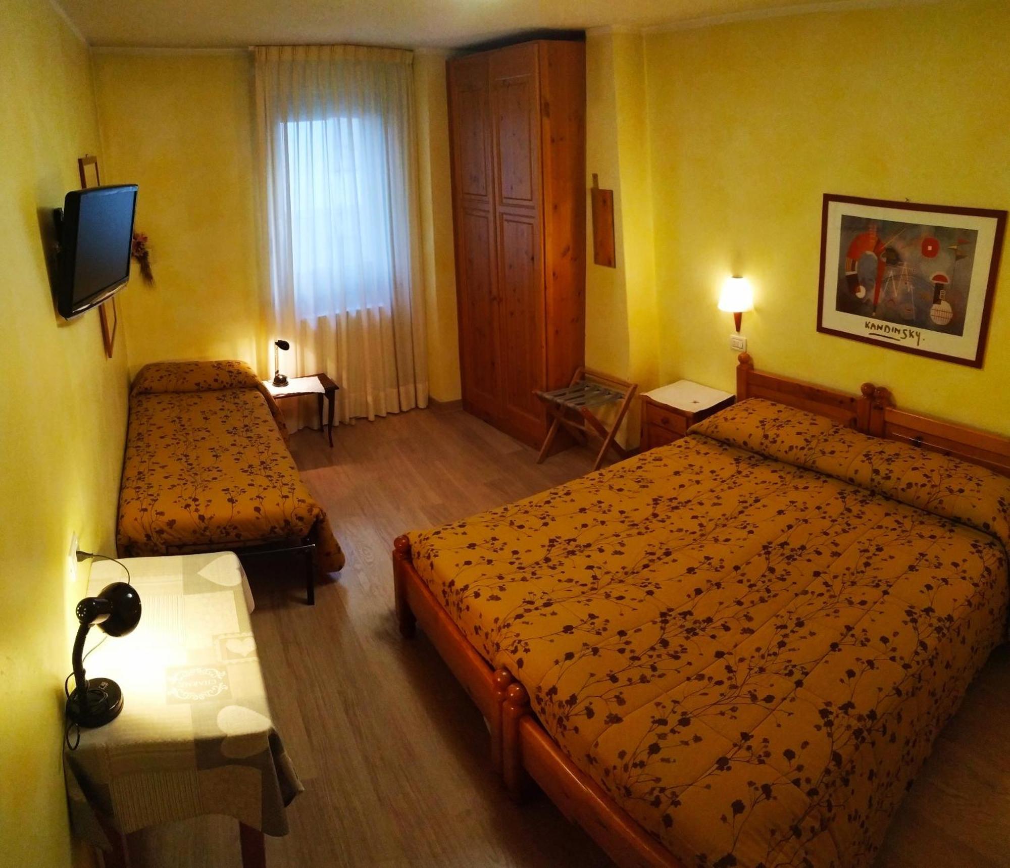 Hotel Silene Parking And Garage Bormio Kamer foto